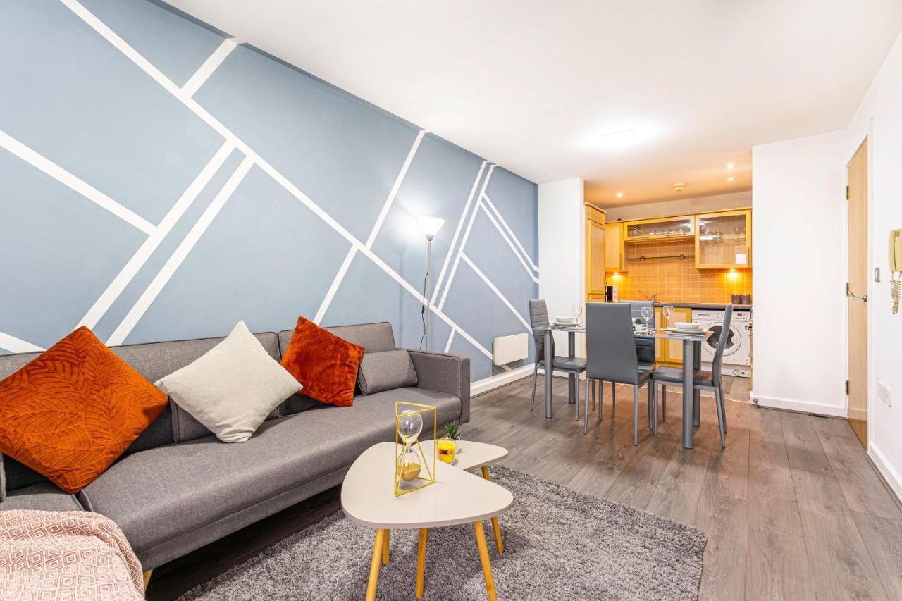 Jkg Property Solutions Presents Cosy City Apartment โคเวนทรี ภายนอก รูปภาพ