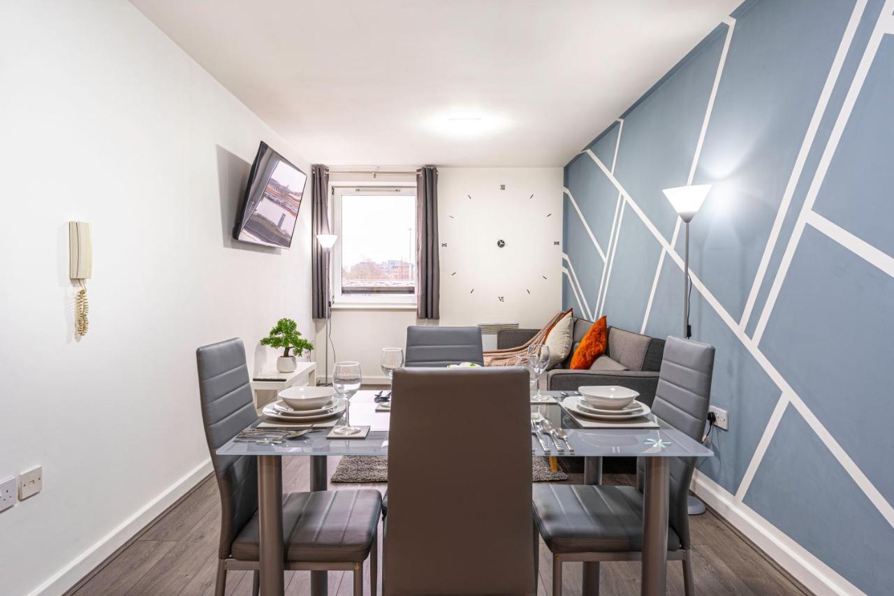 Jkg Property Solutions Presents Cosy City Apartment โคเวนทรี ภายนอก รูปภาพ
