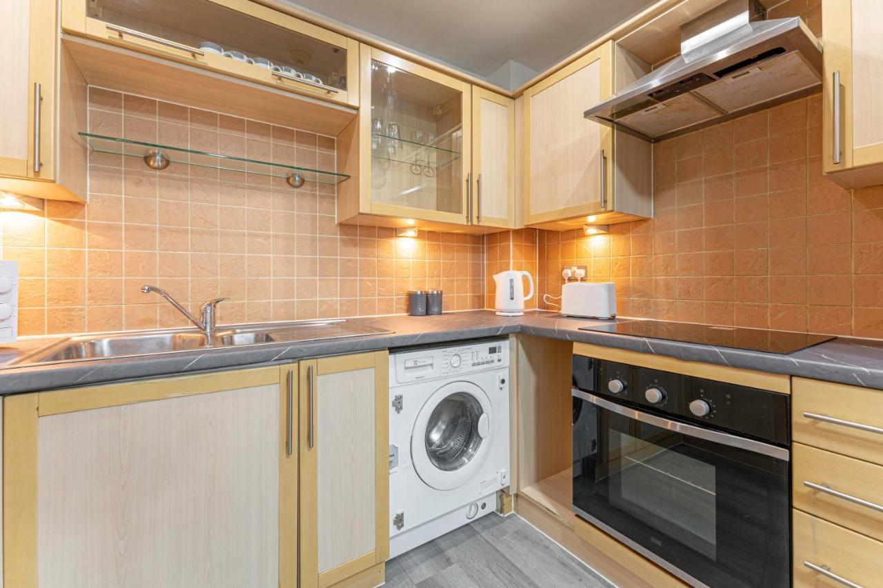 Jkg Property Solutions Presents Cosy City Apartment โคเวนทรี ภายนอก รูปภาพ