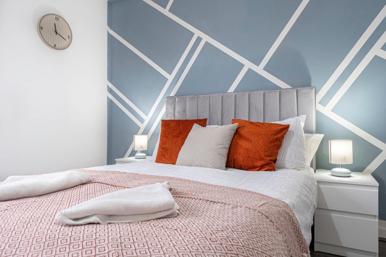 Jkg Property Solutions Presents Cosy City Apartment โคเวนทรี ภายนอก รูปภาพ